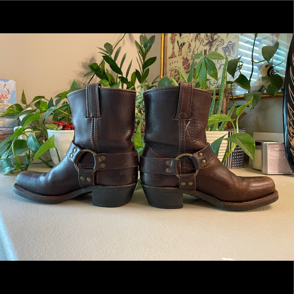 Frye Harness boots size 7 cognac